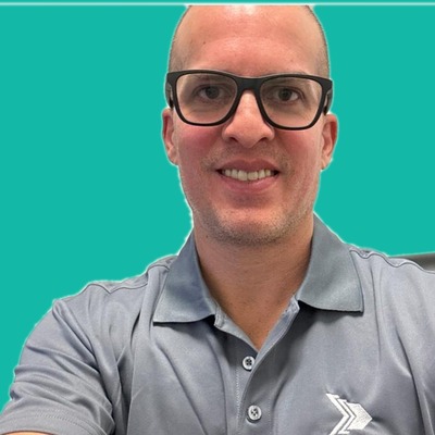 Jose Fuentes, Dueño y Operations Manager de FR-Logistics Miami